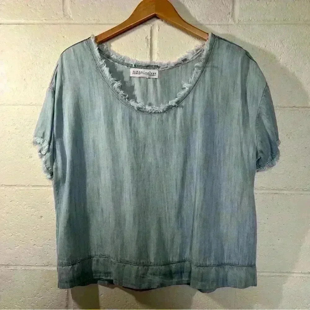 Always Judging x Velvet Short Sleeve Top-Small
